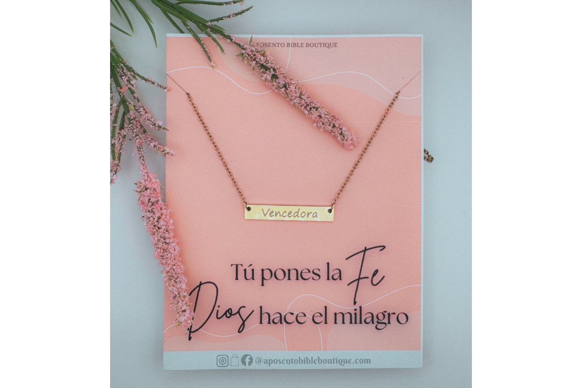 Collar "Vencedora" – Acero Inoxidable Grabado