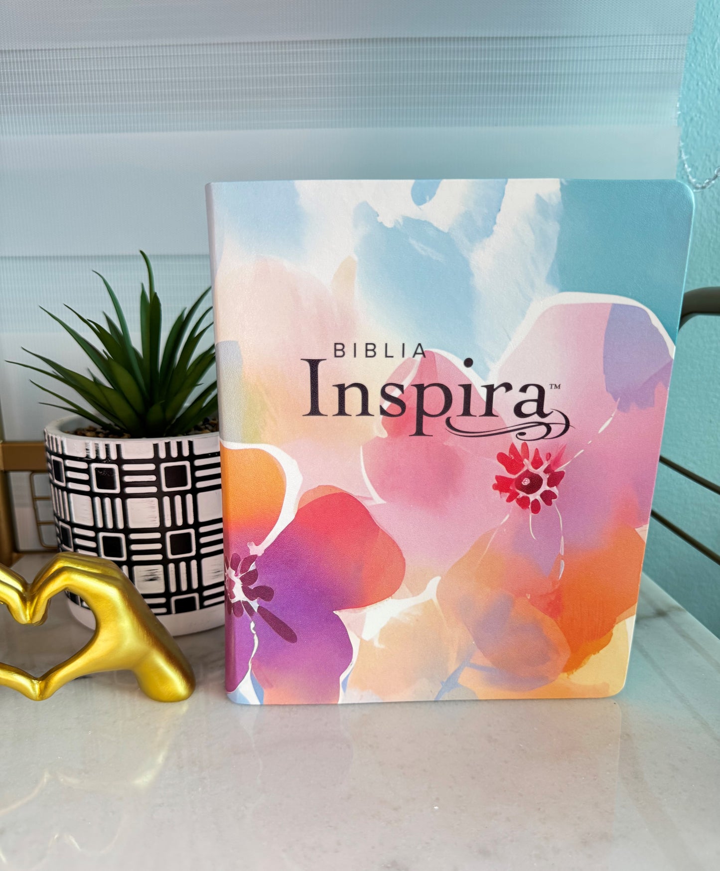 Biblia Inspira NTV – Edición Devocional Creativa